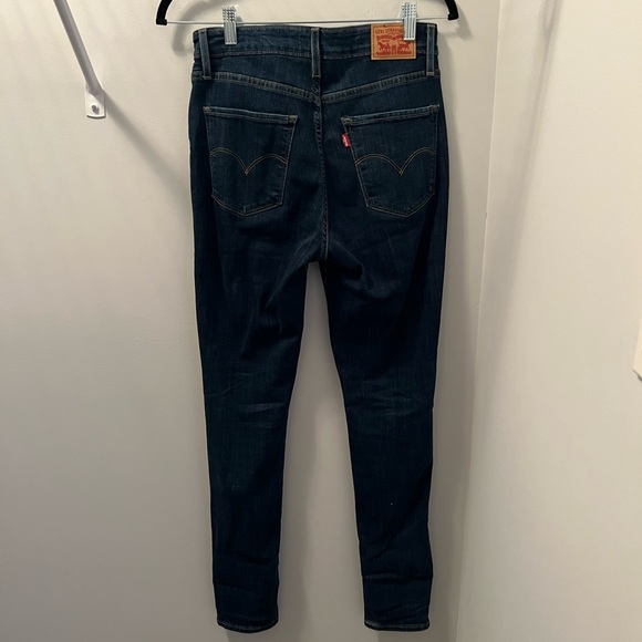 Levi’s 721 High-Rise Skinny Jeans - Picture 4 of 4